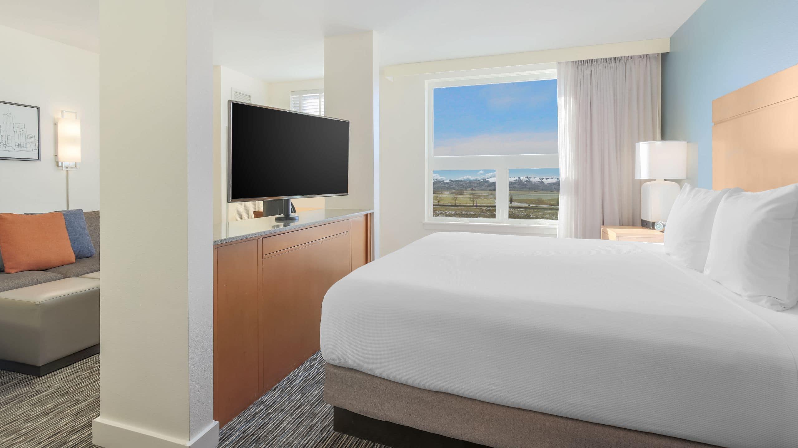 Hyatt House Denver Airport Hotel Bagian luar foto