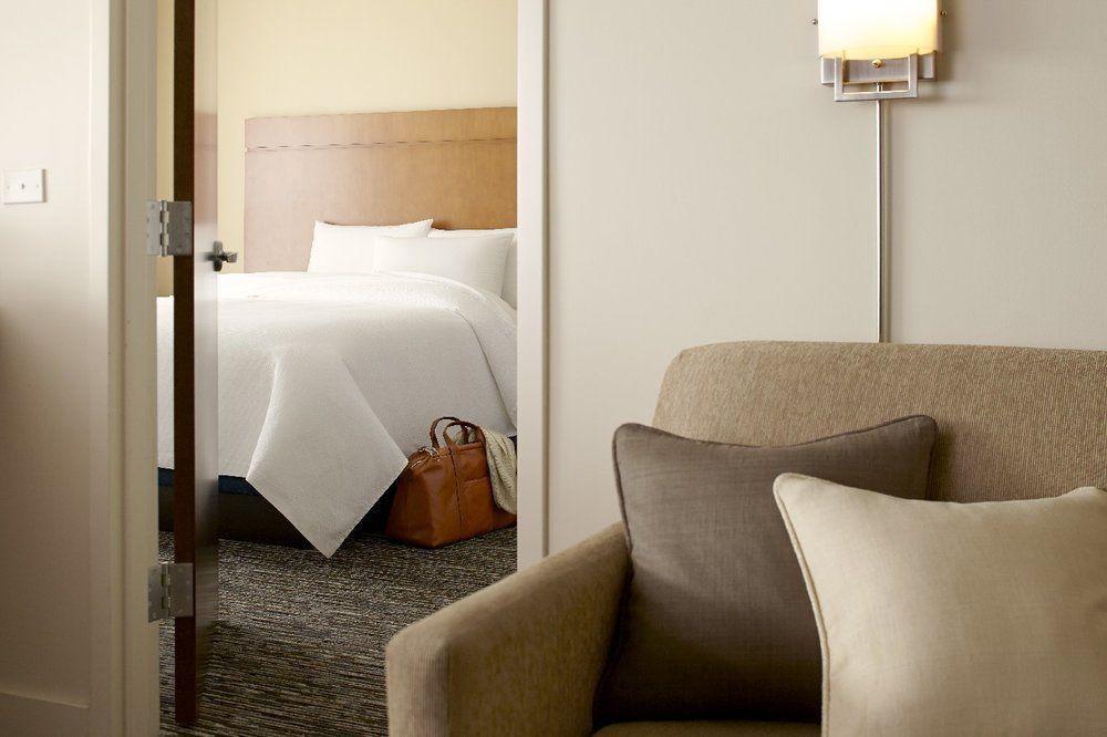 Hyatt House Denver Airport Hotel Bagian luar foto